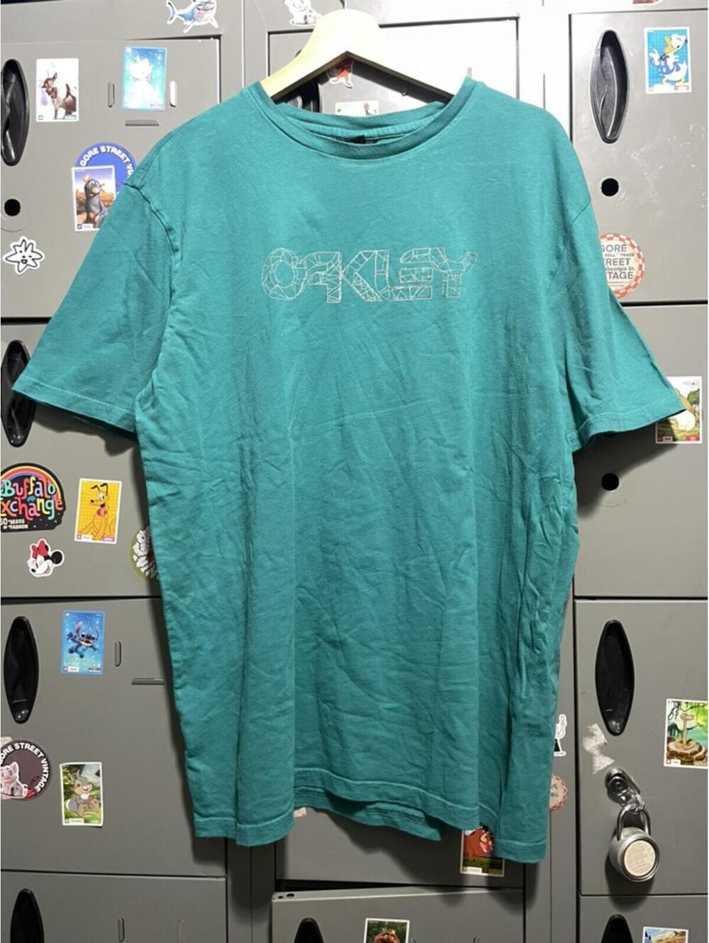vintage Oakley aqua tee